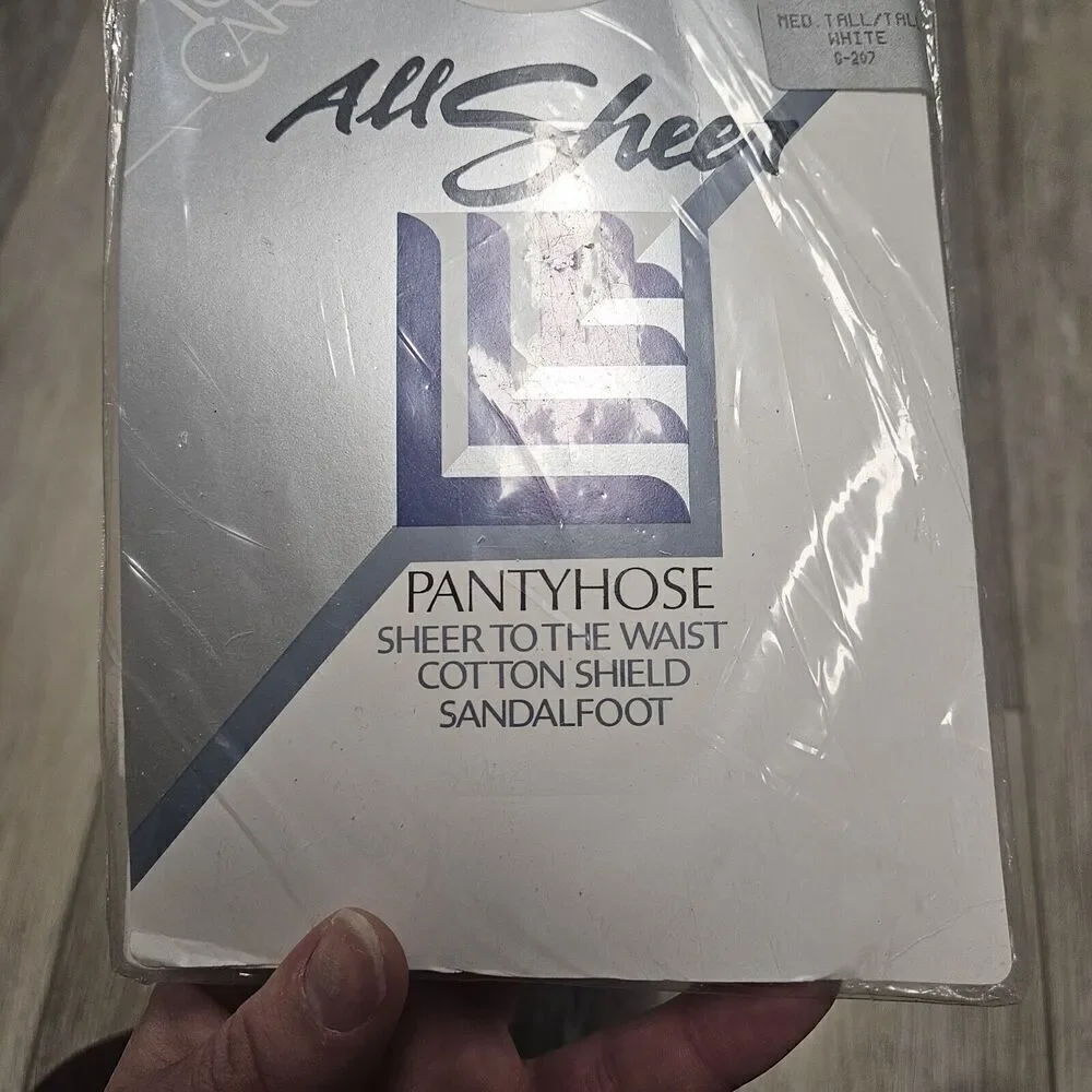 Top Care All Sheer Pantyhose Size Medium Tall White Sandalfoot Cotton Shield New